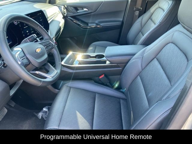 Used 2025 Chevrolet Equinox LT w/ Convenience Package II image 13