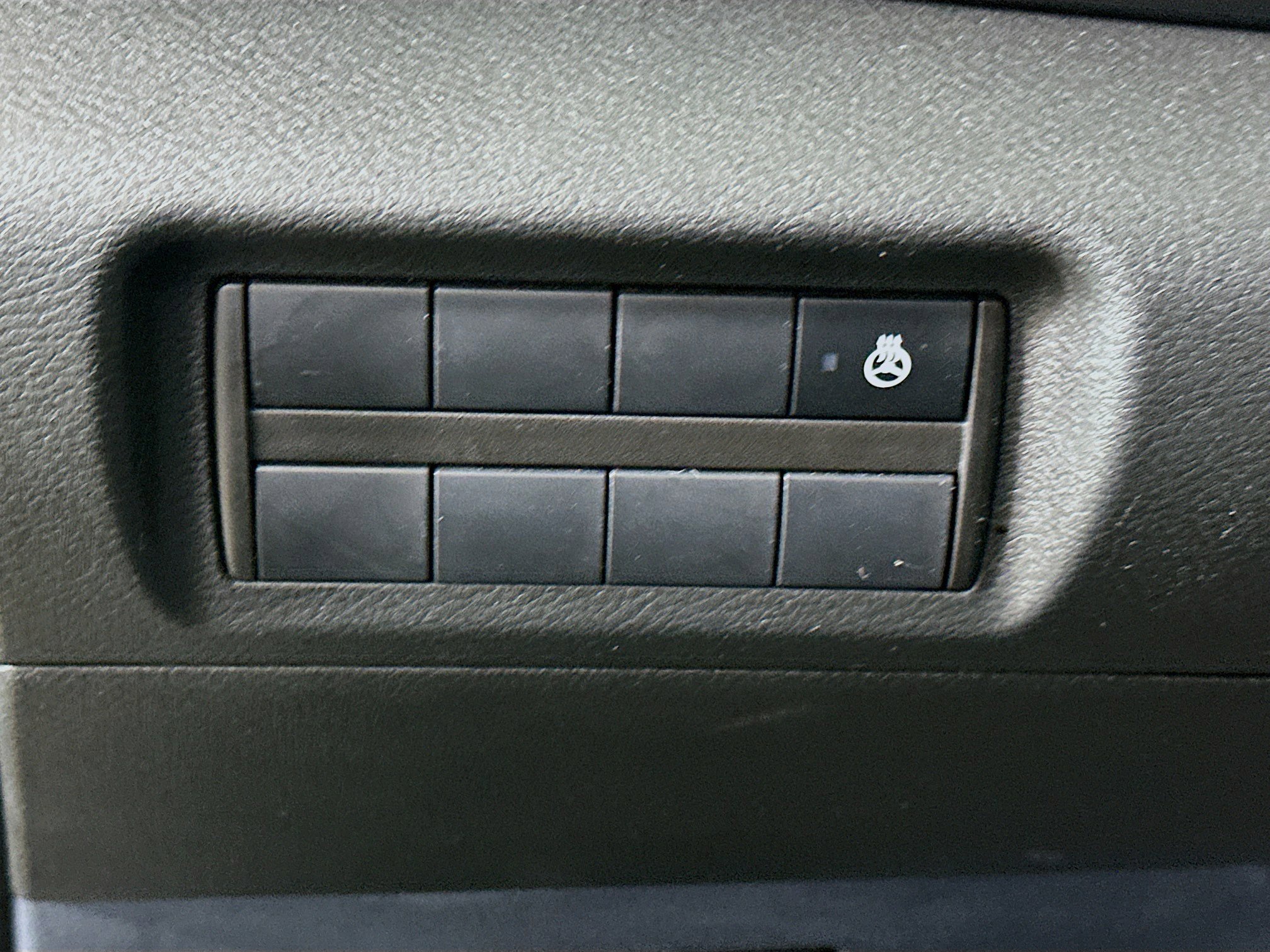 Used 2021 Nissan Kicks SR w/ SR Premium Package FWD image 16