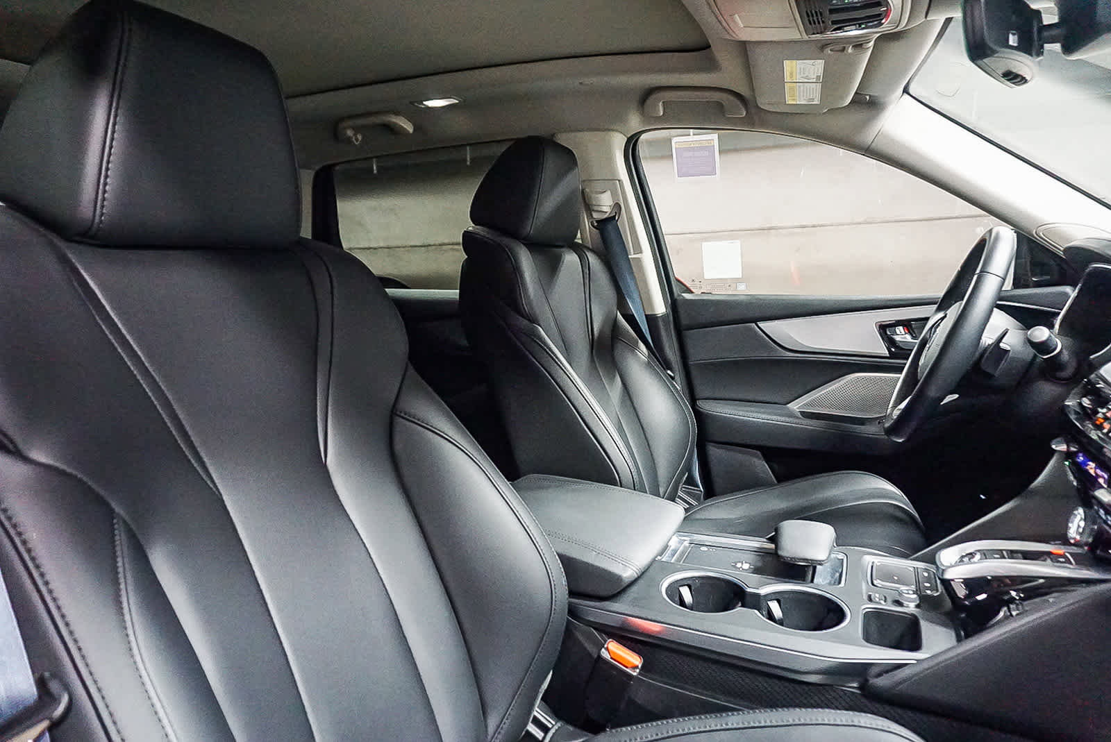 Used 2023 Acura MDX FWD image 16