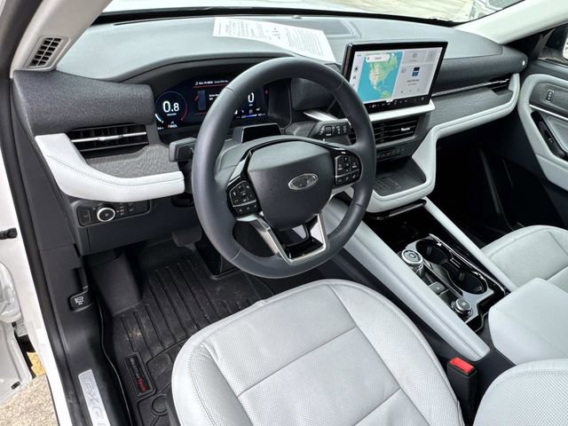 Used 2025 Ford Explorer Platinum w/ Ultimate Package image 26