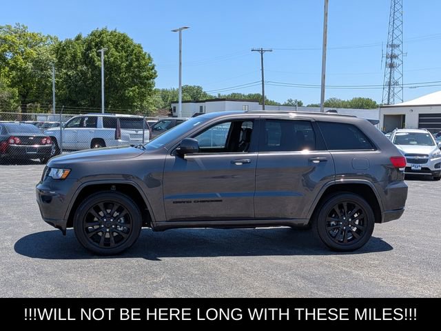 Used 2020 Jeep Grand Cherokee Altitude AWD/4WD image 5