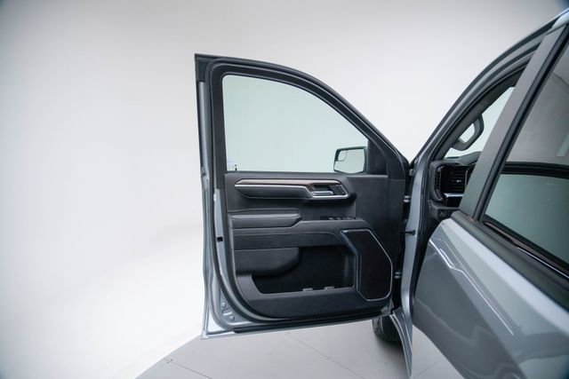 Used 2024 Chevrolet Silverado 1500 LT AWD/4WD image 22