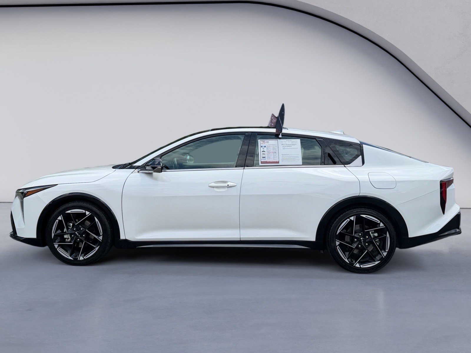 Used 2025 Kia K4 GT-Line w/ GT-Line Premium Package FWD image 2