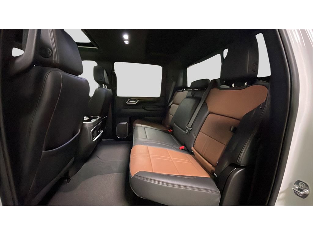 Used 2025 Chevrolet Silverado 2500 High Country w/ High Country Premium Package image 15