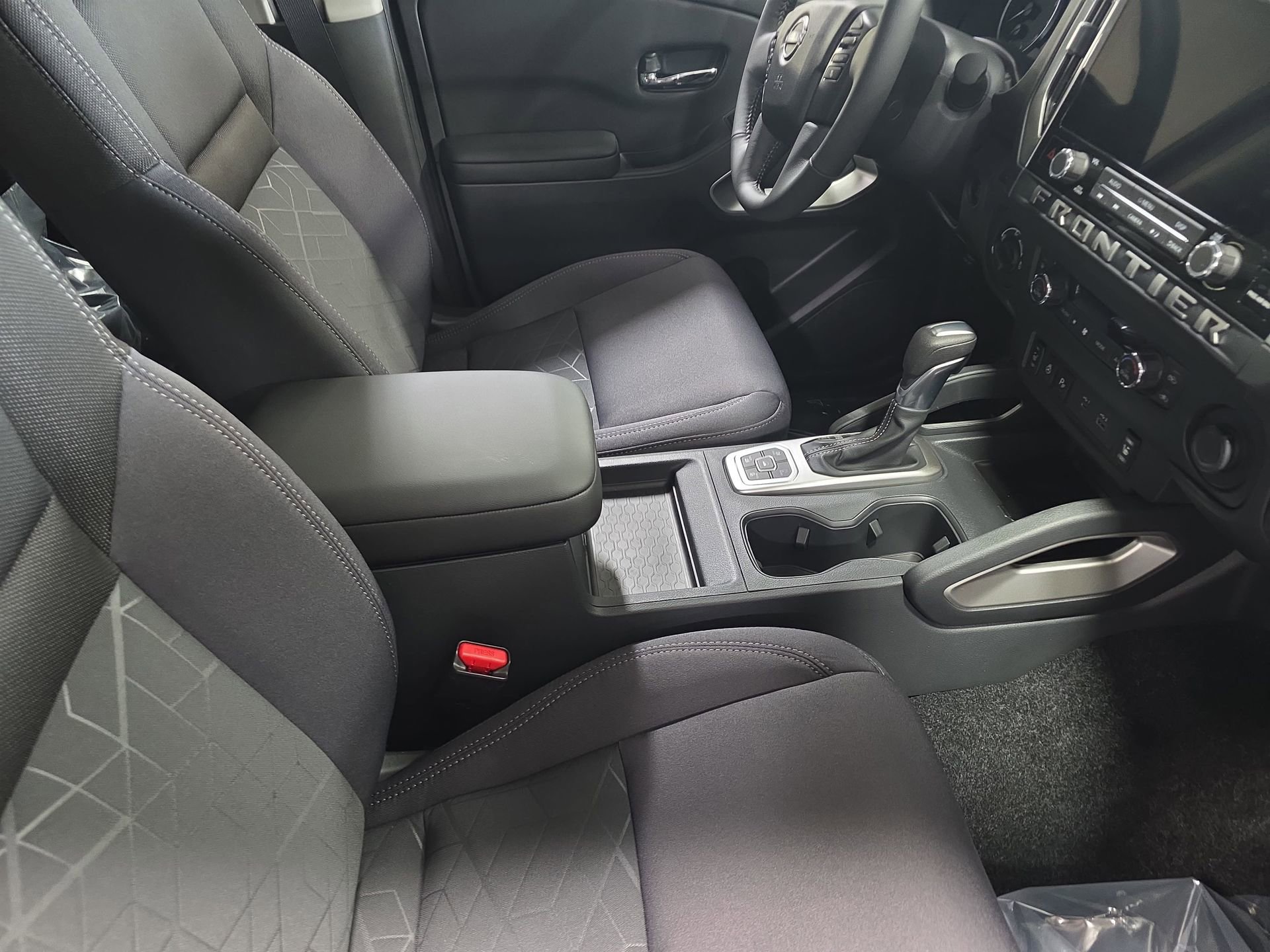 New 2026 Nissan Frontier SV w/ All-Weather Content Package AWD/4WD image 10