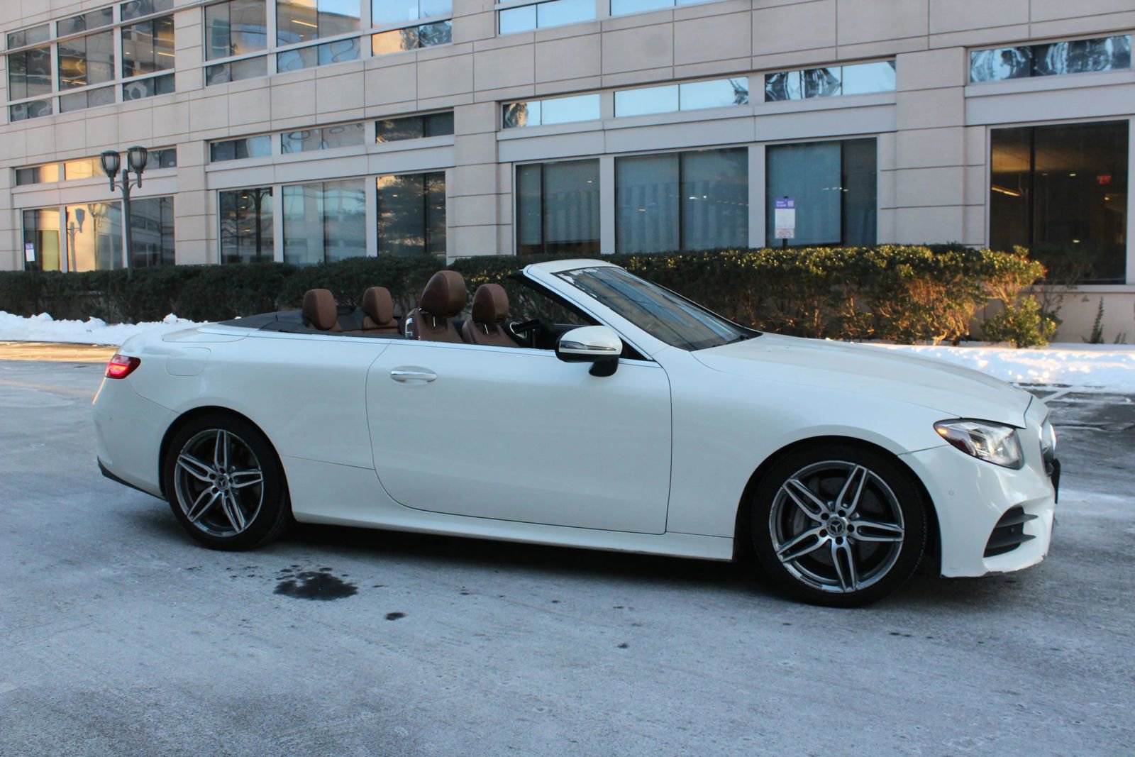 Used 2018 Mercedes-Benz E 400 Cabriolet image 2