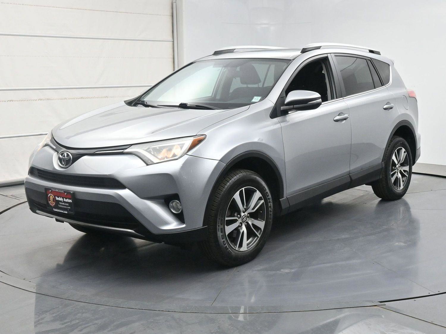 Used 2016 Toyota RAV4 XLE AWD/4WD video 1