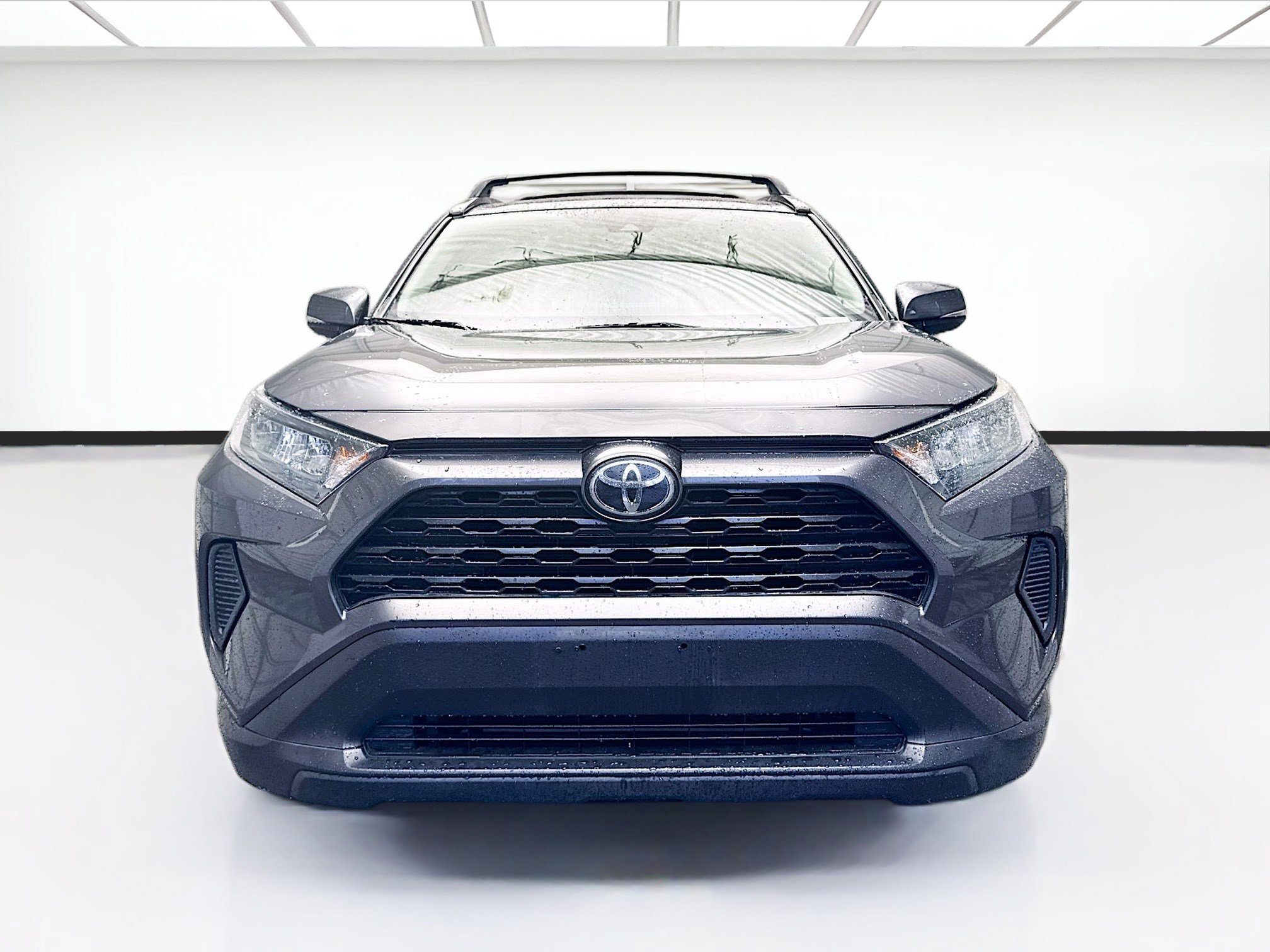 Used 2019 Toyota RAV4 LE w/ Carpet Mat Package image 2