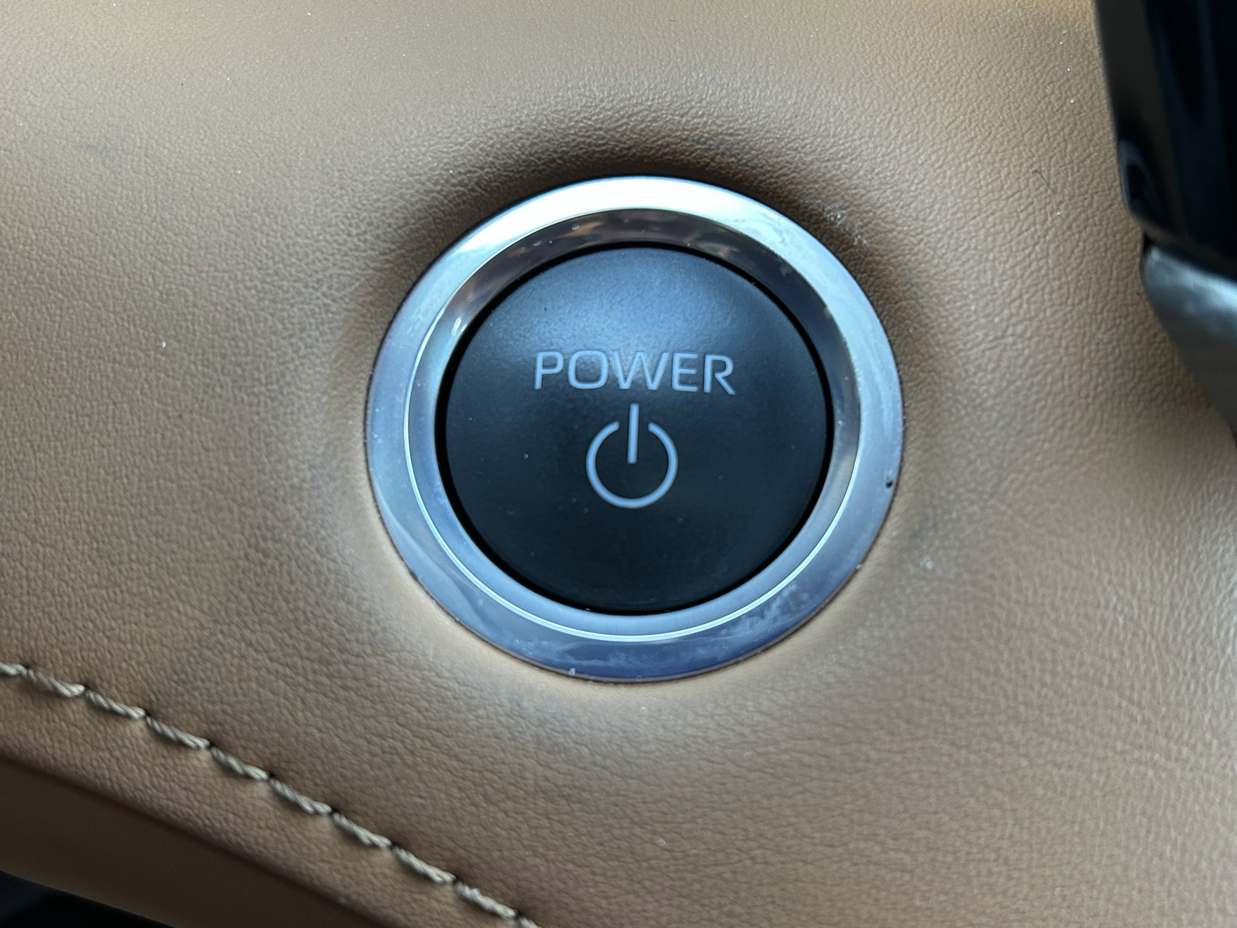 Used 2024 Toyota Highlander Platinum image 38