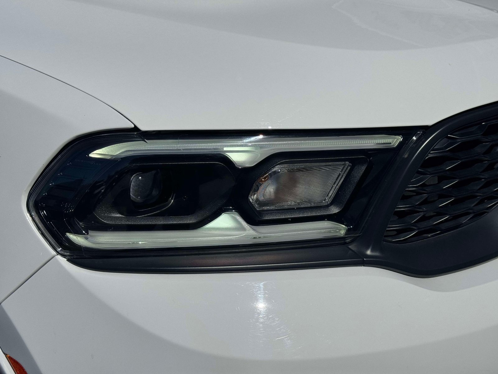 Used 2025 Dodge Durango R/T w/ Blacktop Package AWD/4WD image 10