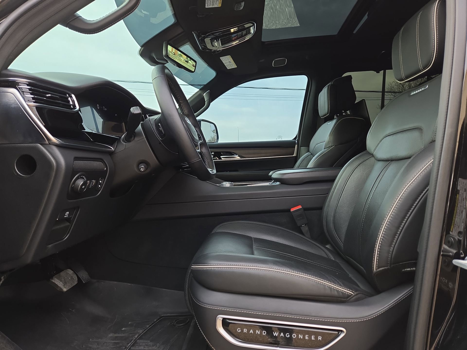 Used 2024 Jeep Grand Wagoneer Series II w/ Quick Order Packagew 28T image 16