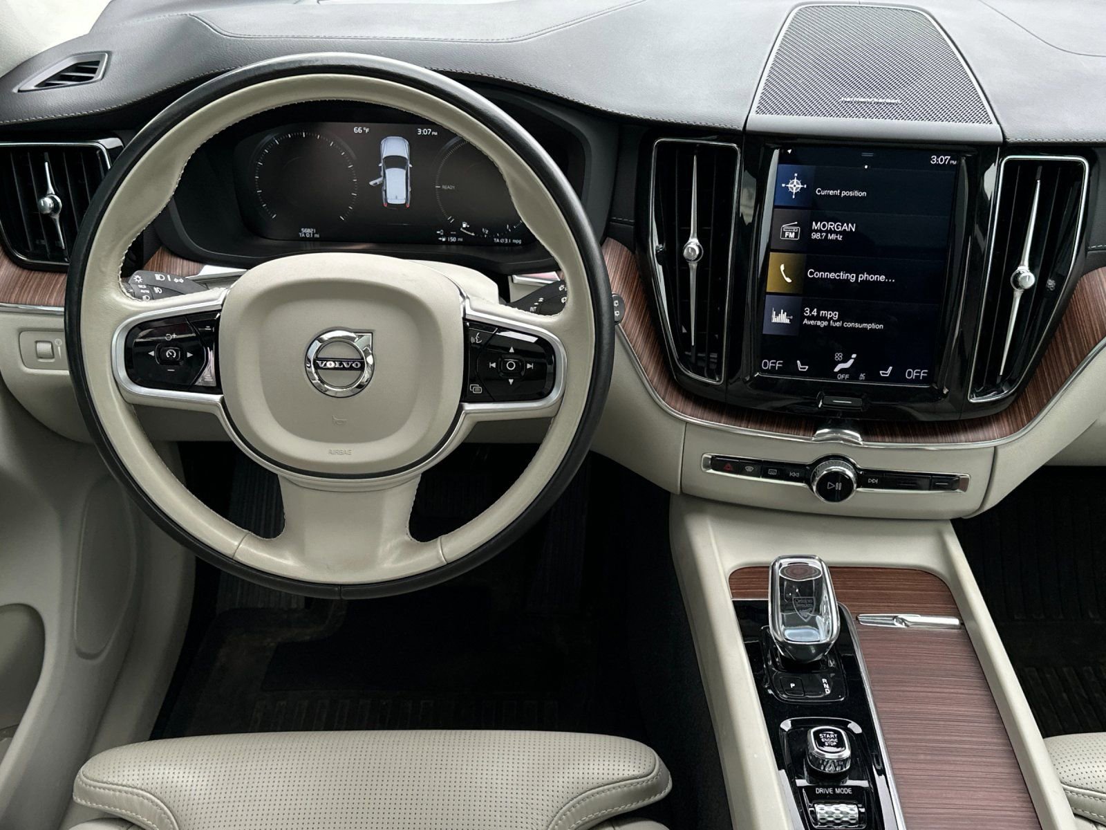 Used 2020 Volvo XC60 T8 Inscription image 13