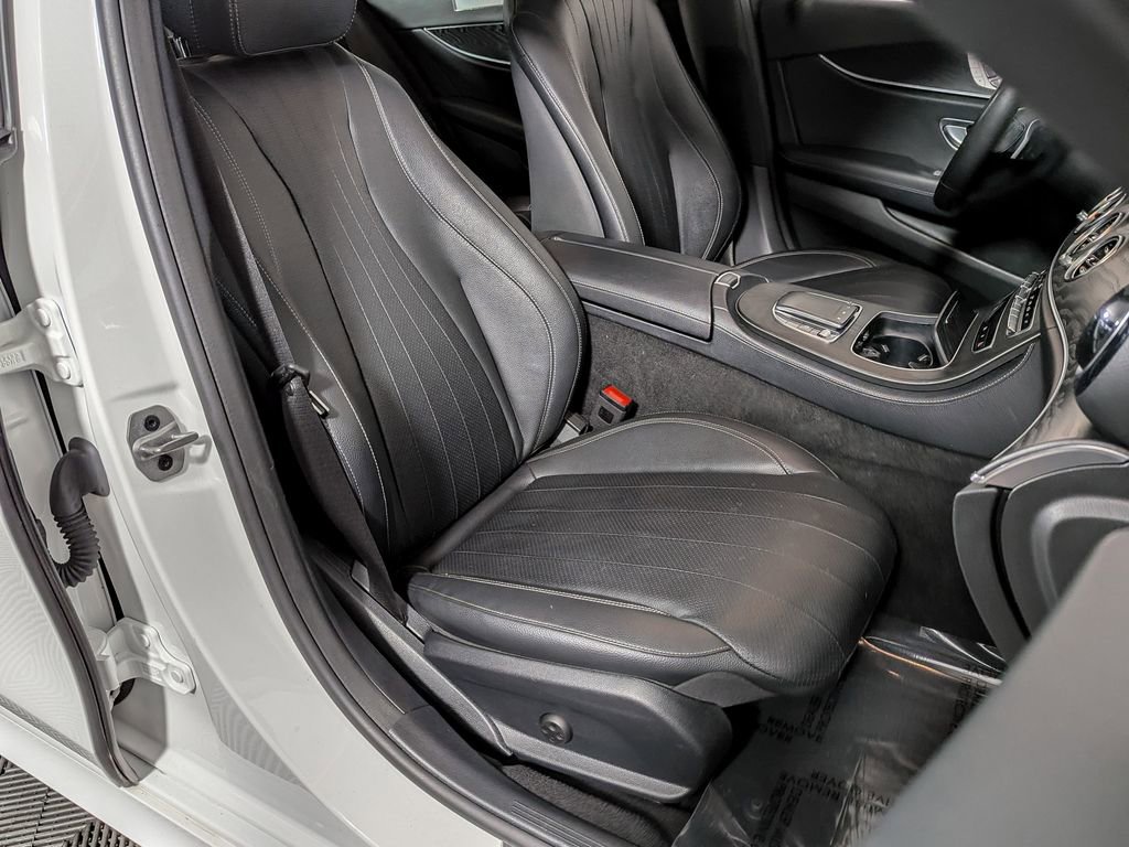 Used 2022 Mercedes-Benz E 350 4MATIC Sedan image 24