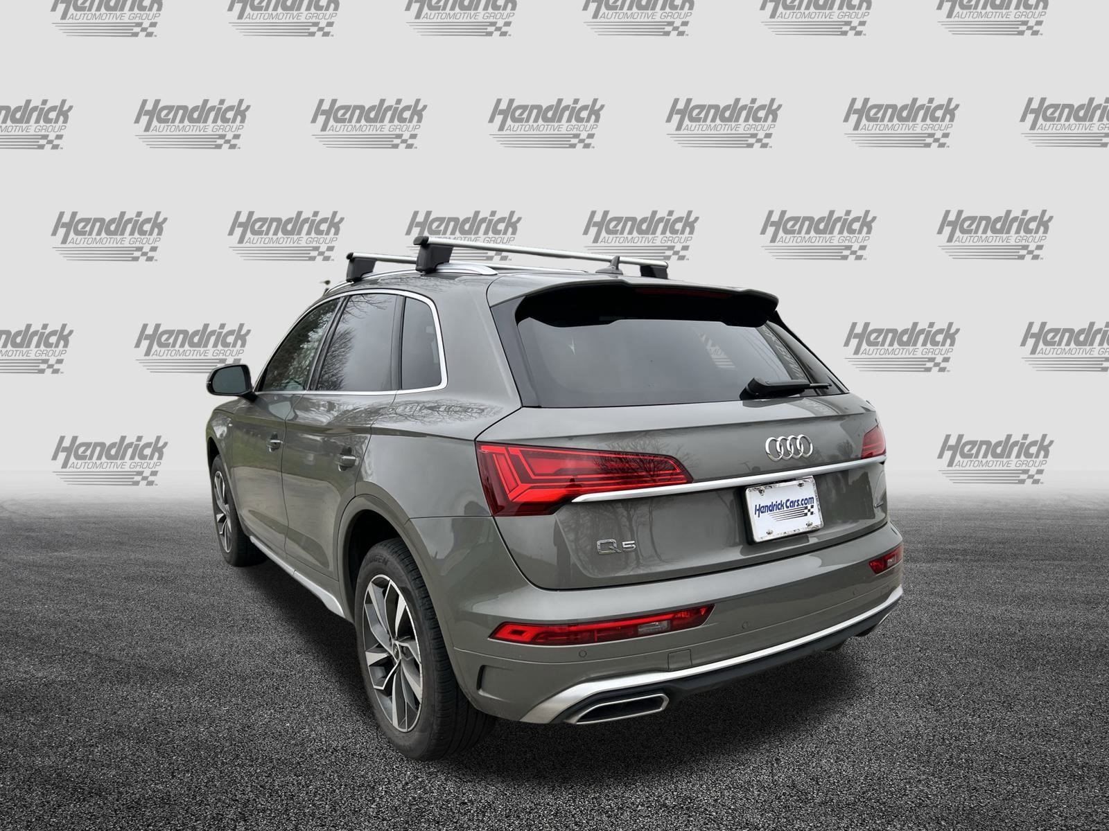 Certified 2025 Audi Q5 2.0T Premium Plus w/ Premium Plus Package image 8