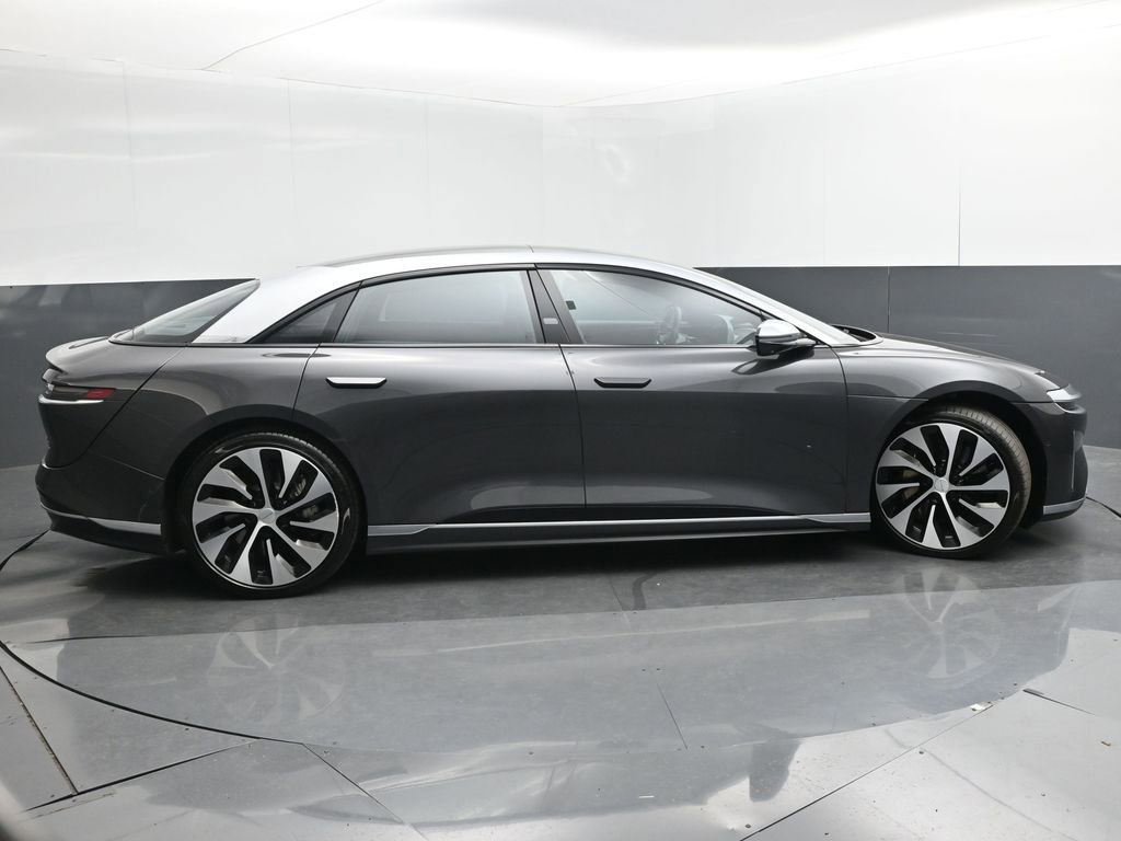 Used 2022 Lucid Air Grand Touring image 6