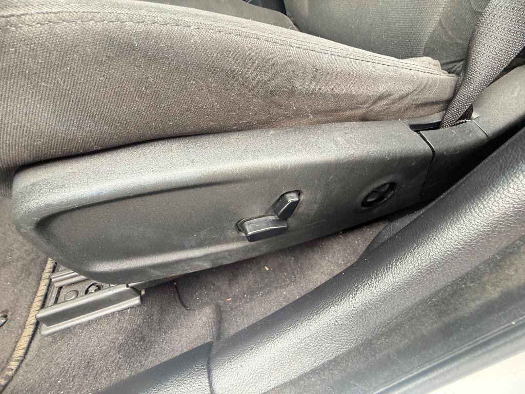Used 2014 Dodge Charger SXT RWD image 7