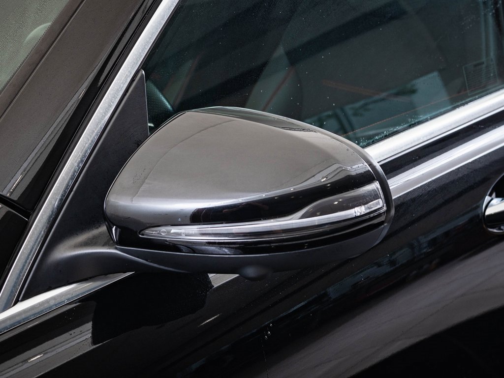 Certified 2022 Mercedes-Benz GLB 35 AMG 4MATIC image 15