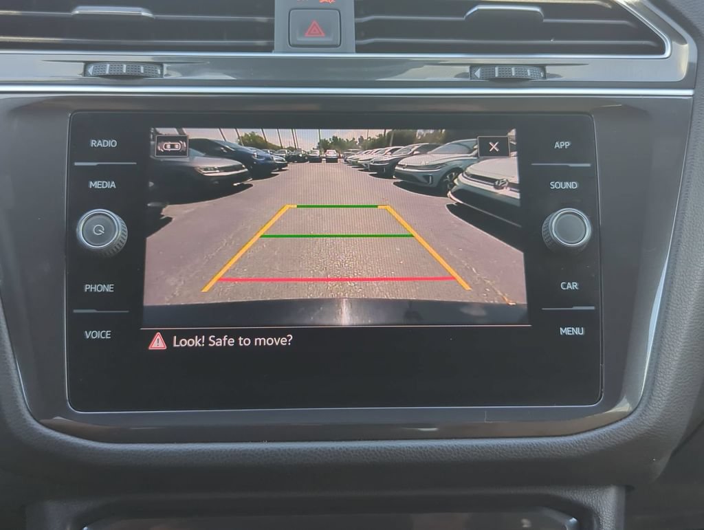 Used 2024 Volkswagen Tiguan SE FWD image 23