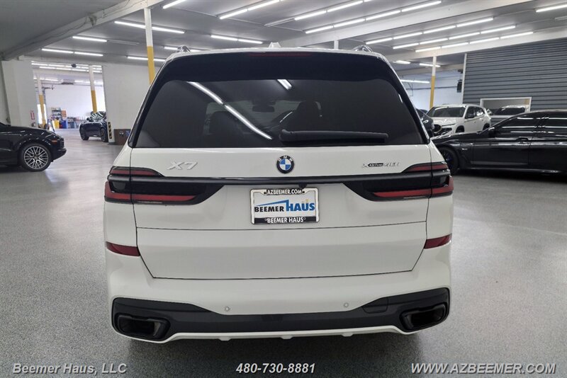 Used 2024 BMW X7 xDrive40i w/ M Sport Package AWD/4WD image 7