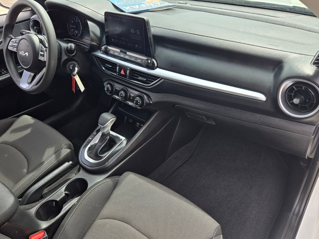 Used 2023 Kia Forte LXS FWD image 16