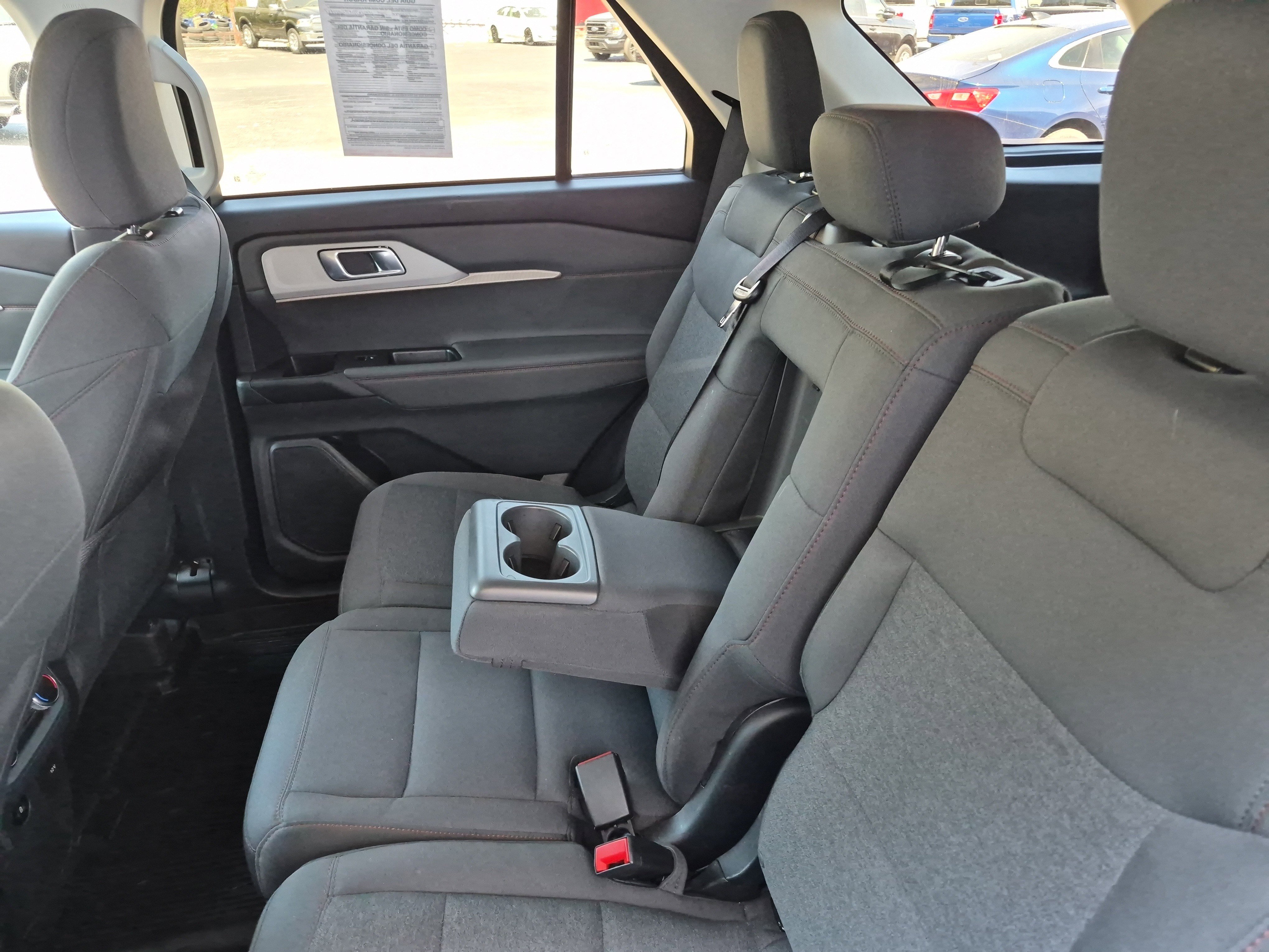 Certified 2025 Ford Explorer Active image 17