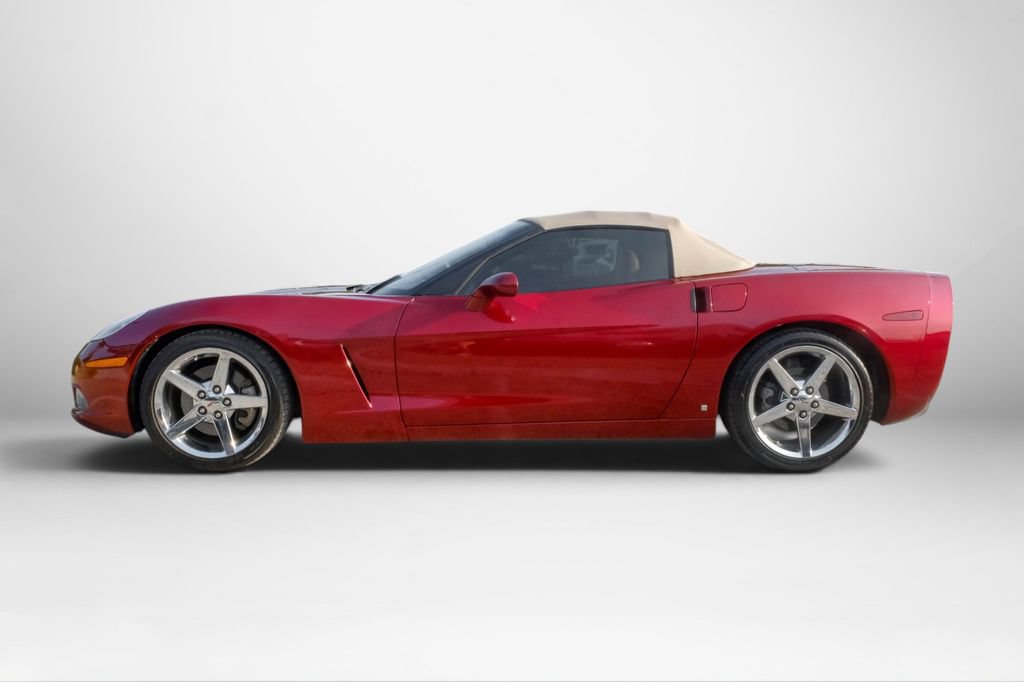 Used 2007 Chevrolet Corvette Convertible w/ Preferred Equipment Group RWD image 10