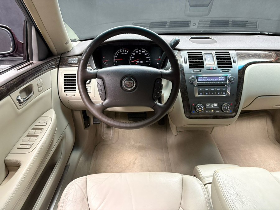 Used 2008 Cadillac DTS Luxury I FWD image 37