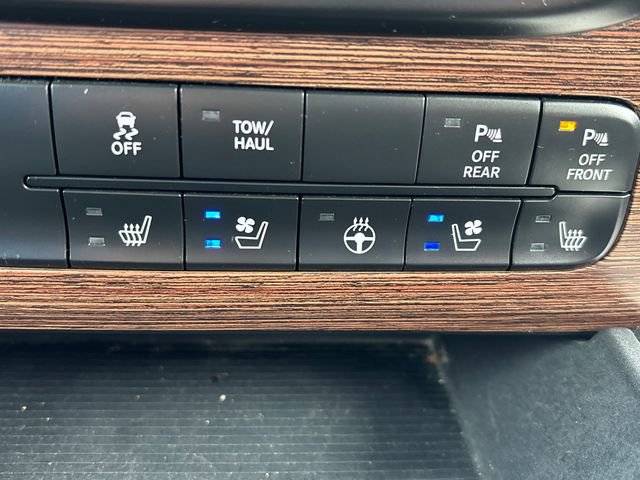 Used 2018 RAM 1500 Laramie w/ Convenience Group image 43