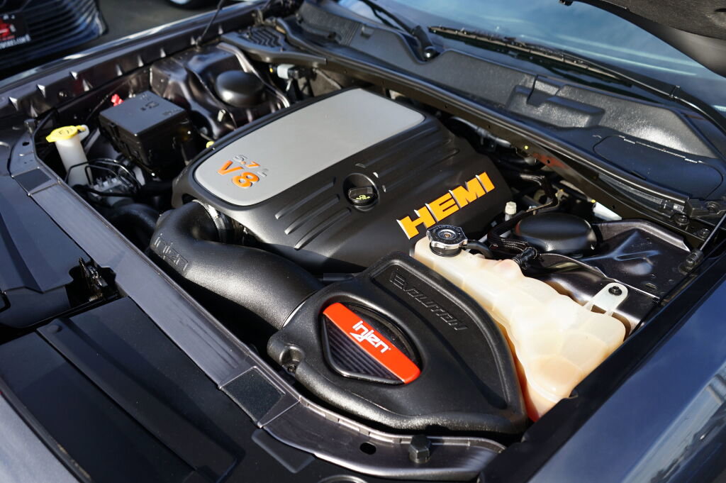 Used 2016 Dodge Challenger R/T Plus image 10