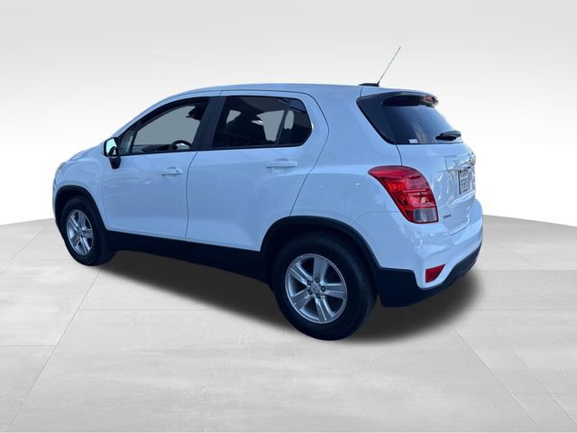 Certified 2020 Chevrolet Trax LS w/ Tint and Cruise Package FWD image 3