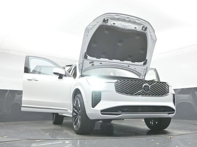 New 2026 Volvo XC90 B6 Ultra w/ Protection Package image 56
