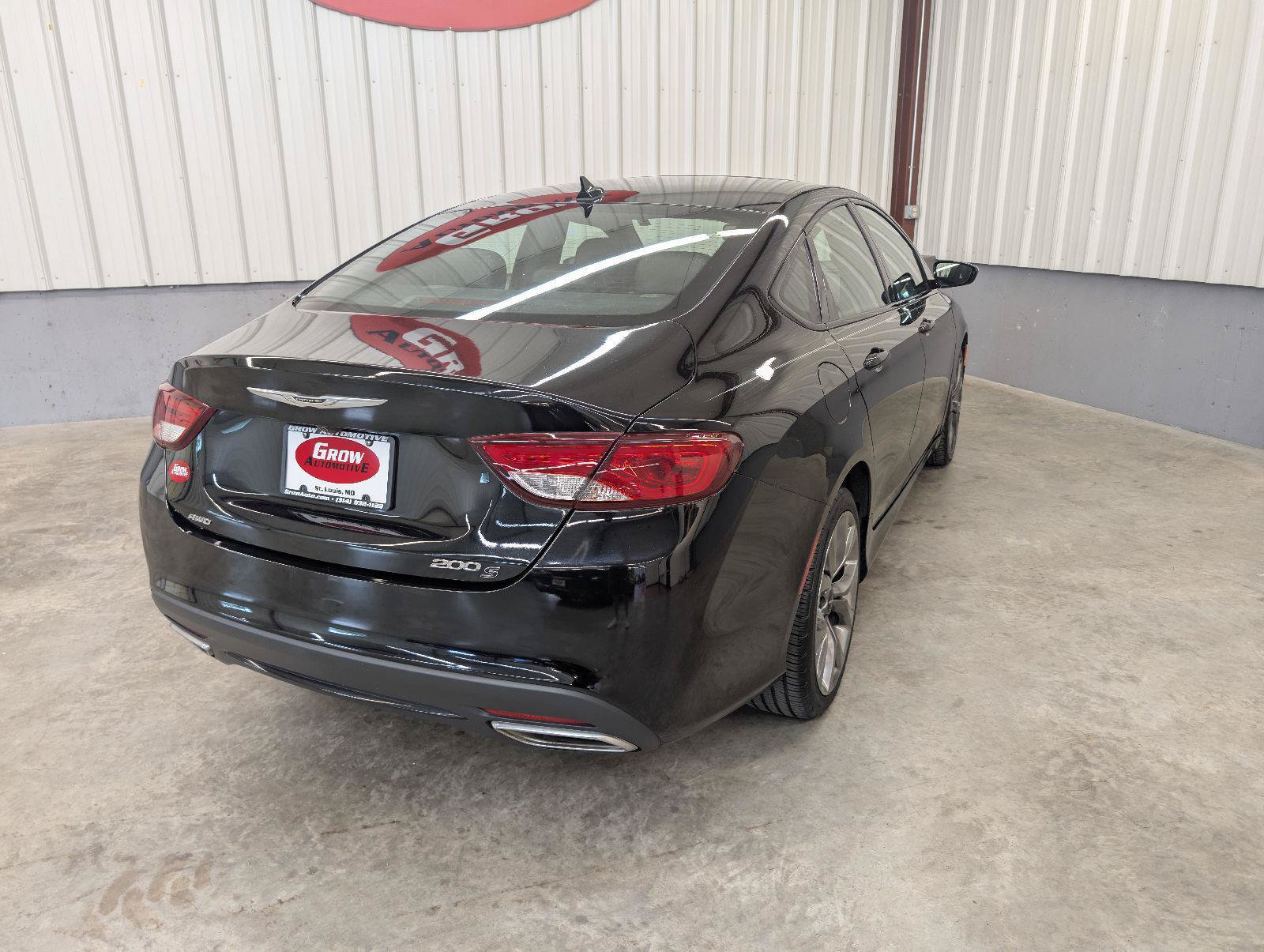 Used 2016 Chrysler 200 S w/ Navigation & Sound Group I AWD/4WD image 12
