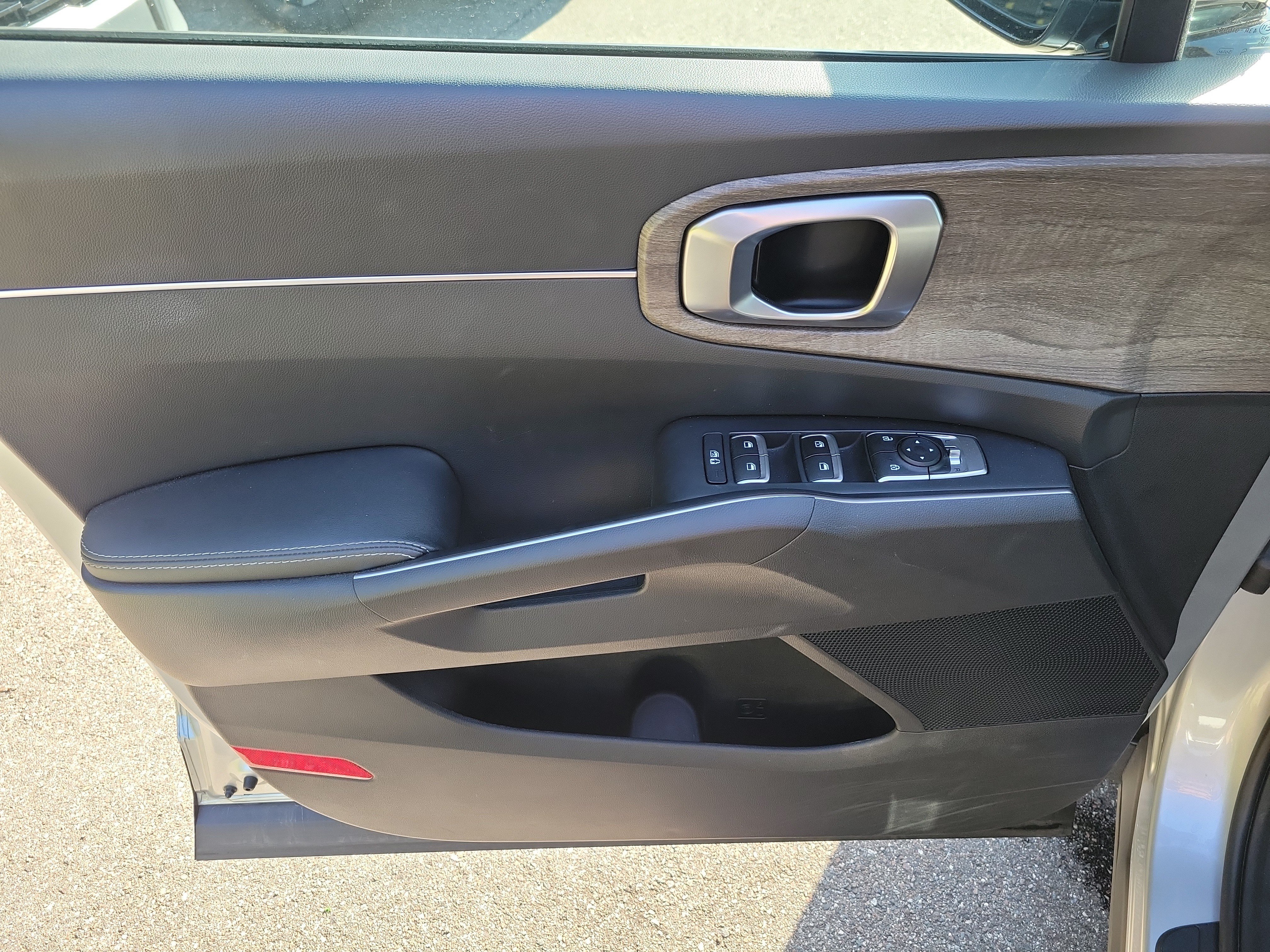 Certified 2022 Kia Sorento S AWD/4WD image 19