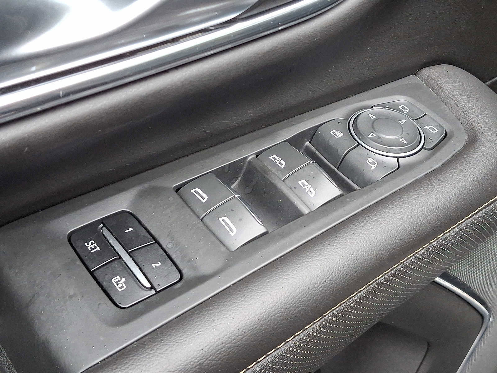 Used 2023 Chevrolet Tahoe Premier image 15