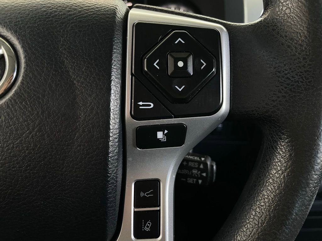 Used 2018 Toyota Tundra SR5 w/ SR5 Upgrade Package image 27