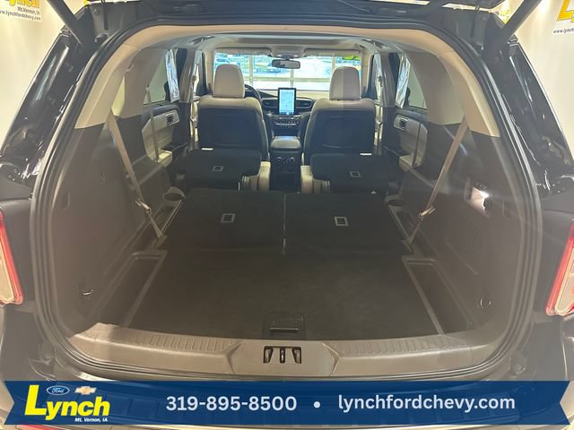 Used 2020 Ford Explorer Platinum w/ Premium Technology Package AWD/4WD image 27