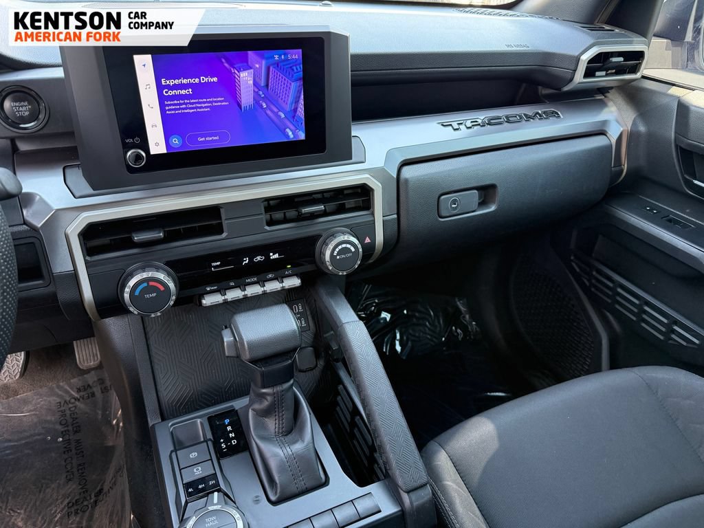 Used 2025 Toyota Tacoma SR5 AWD/4WD image 21