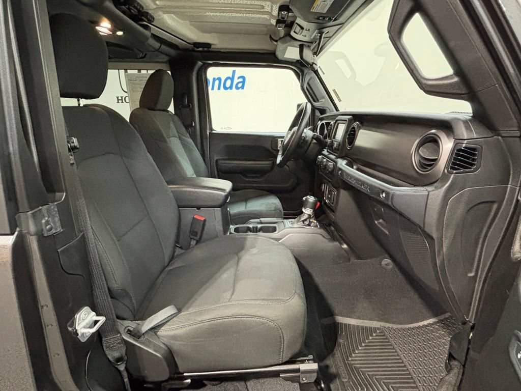 Used 2019 Jeep Wrangler Sport AWD/4WD image 29