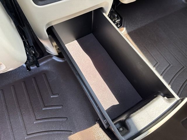 Used 2019 GMC Acadia Denali w/ Technology Package FWD image 19