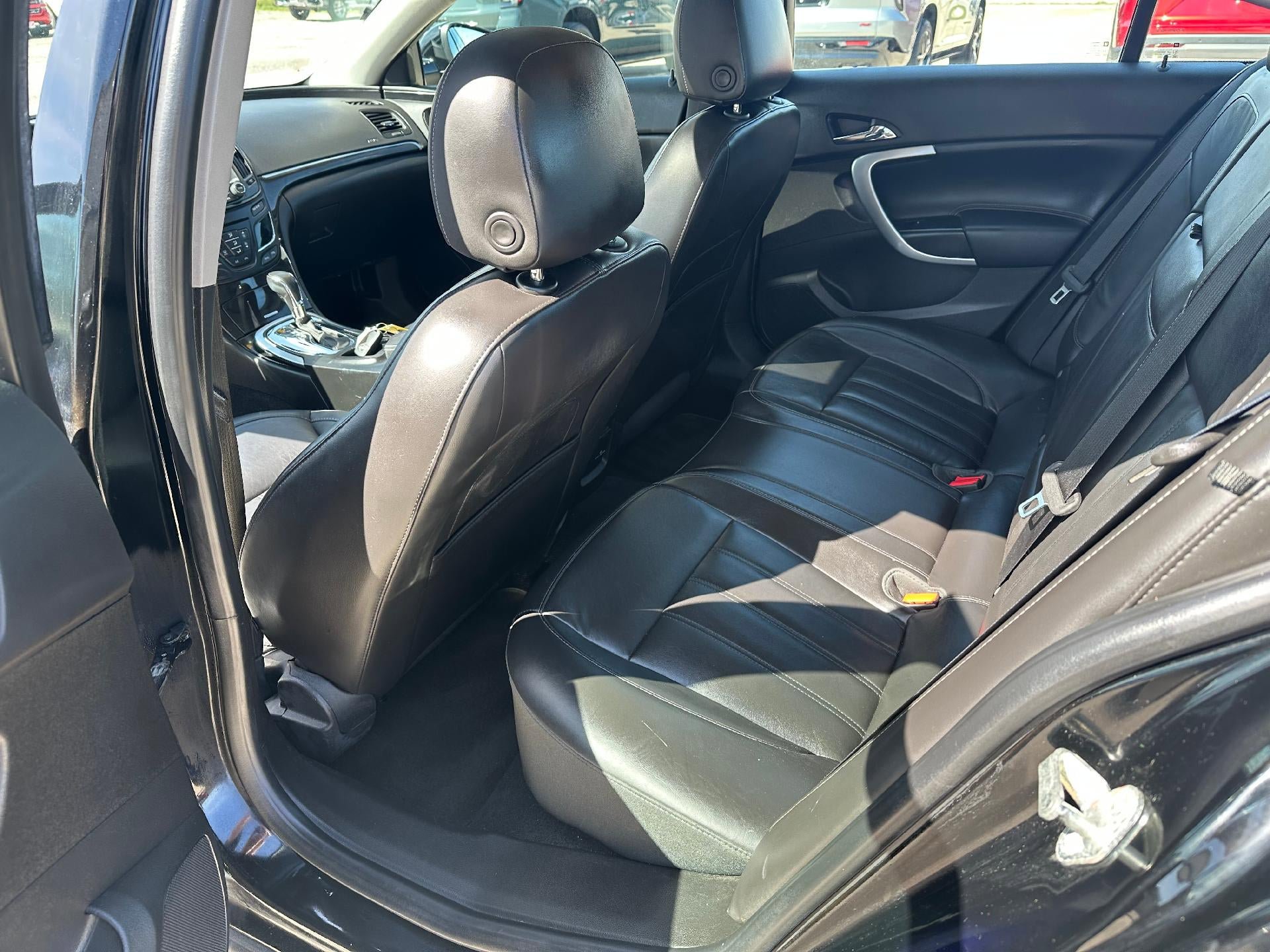 Used 2015 Buick Regal Premium w/ Experience Buick Package image 11