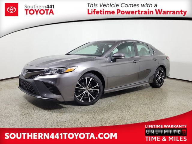 Used 2019 Toyota Camry SE w/ Convenience Package FWD image 1