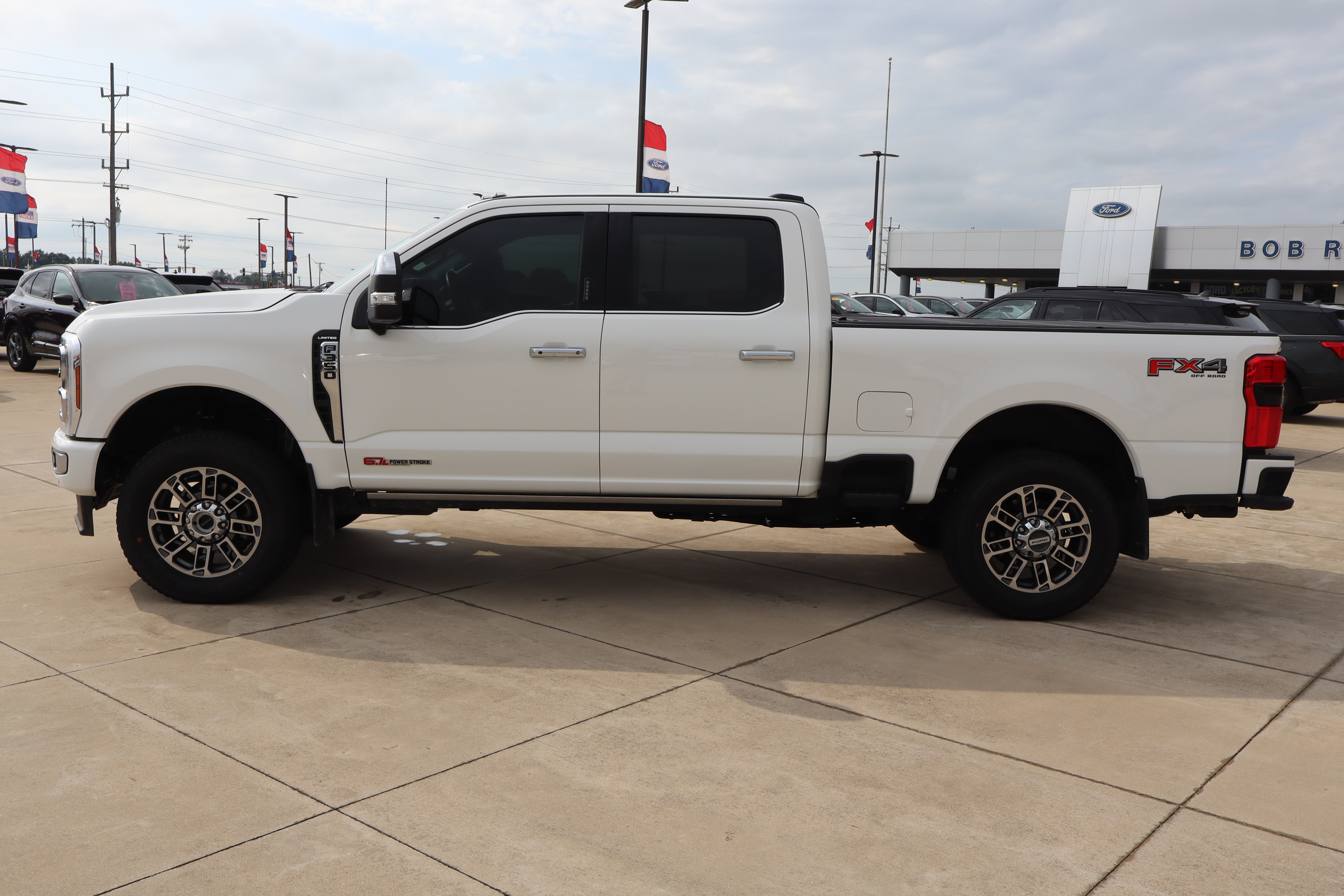 Used 2024 Ford F350 Limited w/ FX4 Off-Road Package AWD/4WD image 8