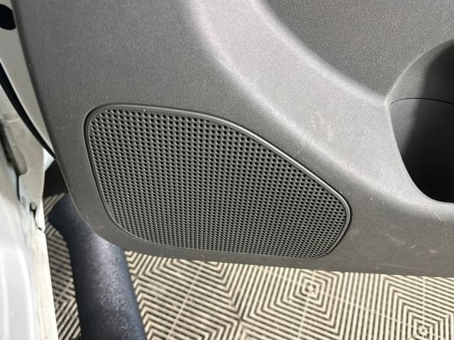 Used 2020 Nissan Frontier SV image 29