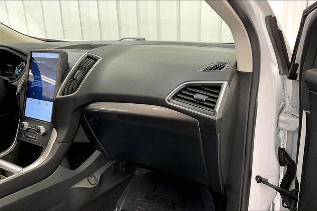 Used 2024 Ford Edge SEL AWD/4WD image 17