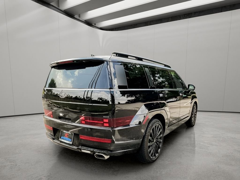 Used 2025 Hyundai Santa Fe Calligraphy image 5