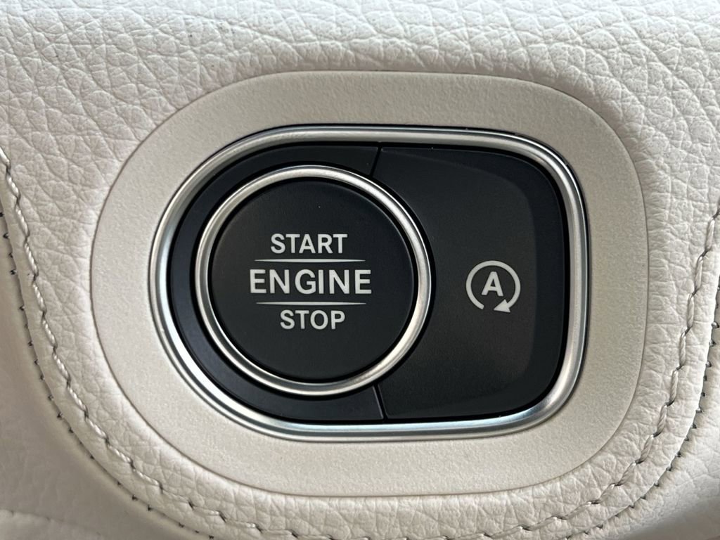 Used 2025 Mercedes-Benz GLE 350 4MATIC image 32