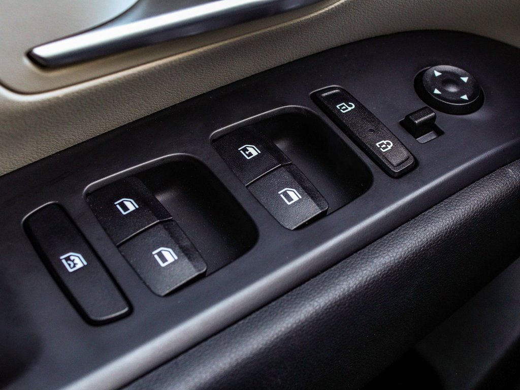 Used 2023 Hyundai Tucson SE image 10