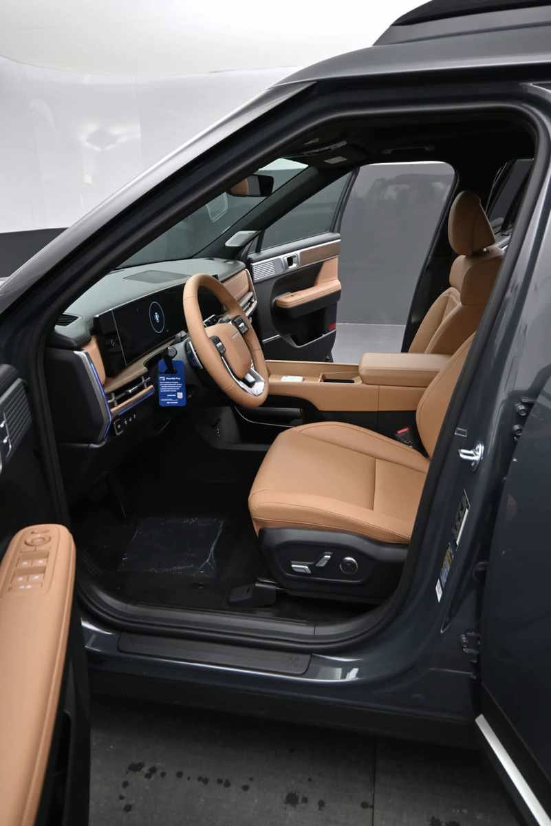 New 2026 Hyundai Santa Fe Limited AWD/4WD image 15