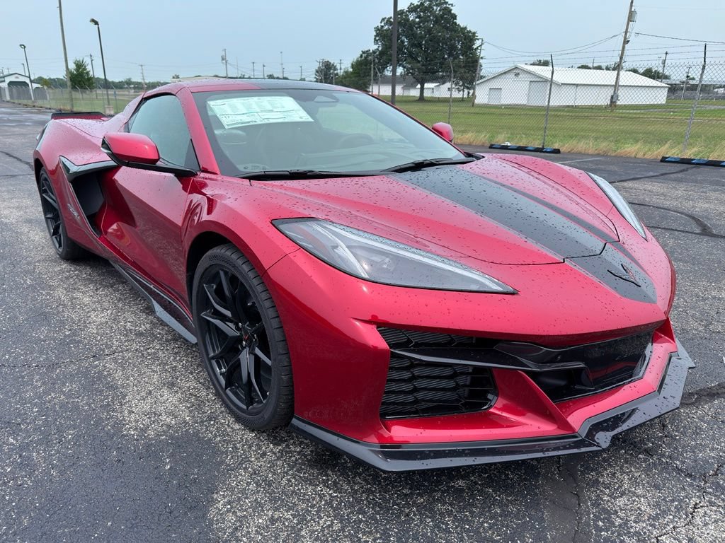 New 2027 Chevrolet Corvette Grand Sport RWD image 2