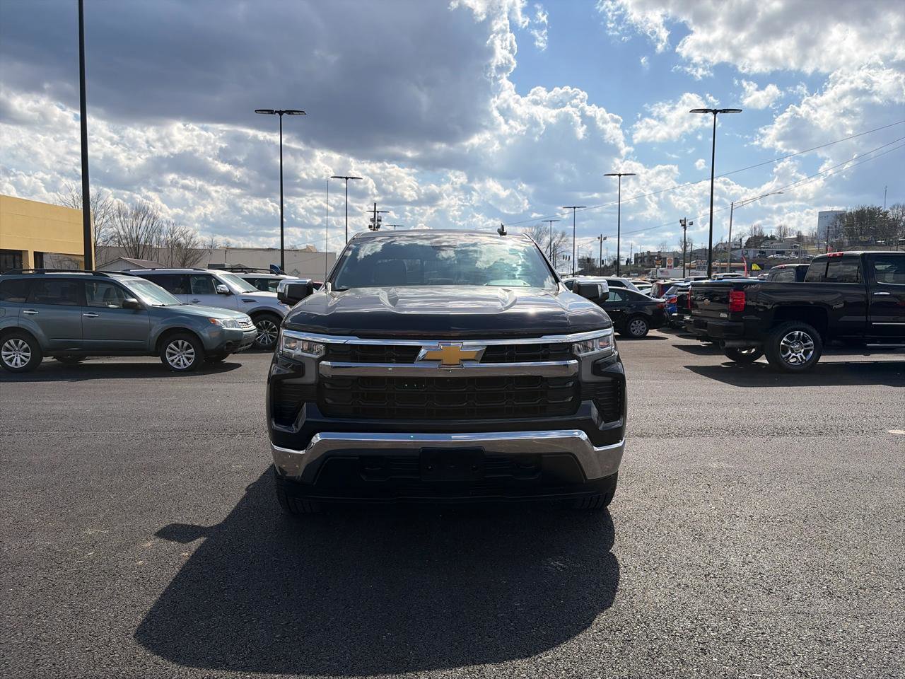Used 2023 Chevrolet Silverado 1500 LT w/ Max Trailering Package image 8